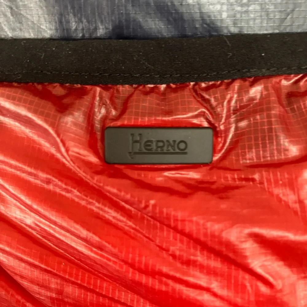 Herno puffer jacket- HUGE savings - Picture 4 of 12